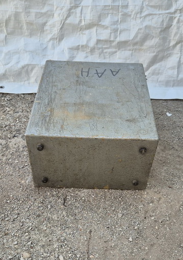 caja transporte maquinaria militar 20x34x46 1u